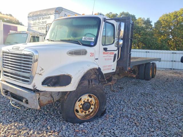 2005 FREIGHTLINER BUSINESS CLASS M2 FLATBED TRUCK