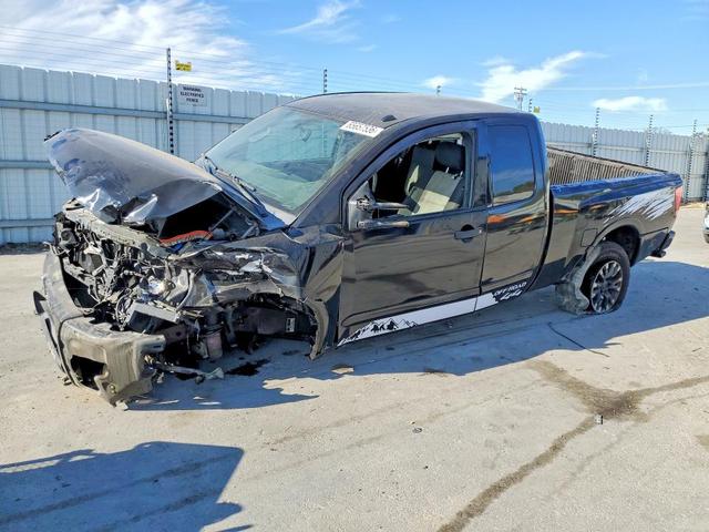 2012 NISSAN TITAN SV  