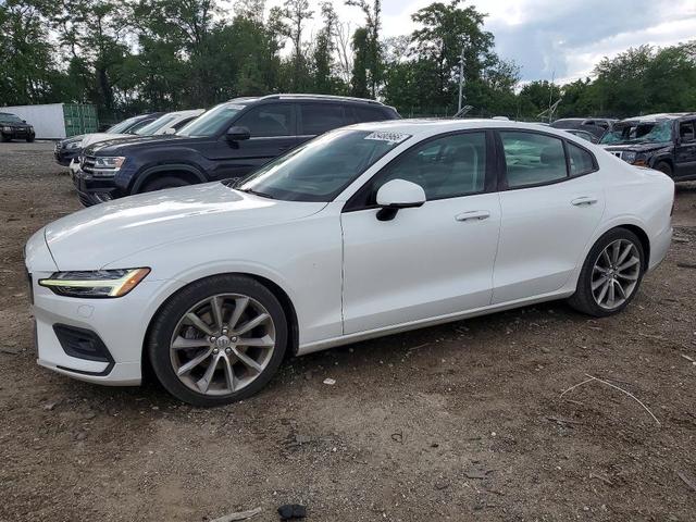 2019 VOLVO S60 T5 MOMENTUM  