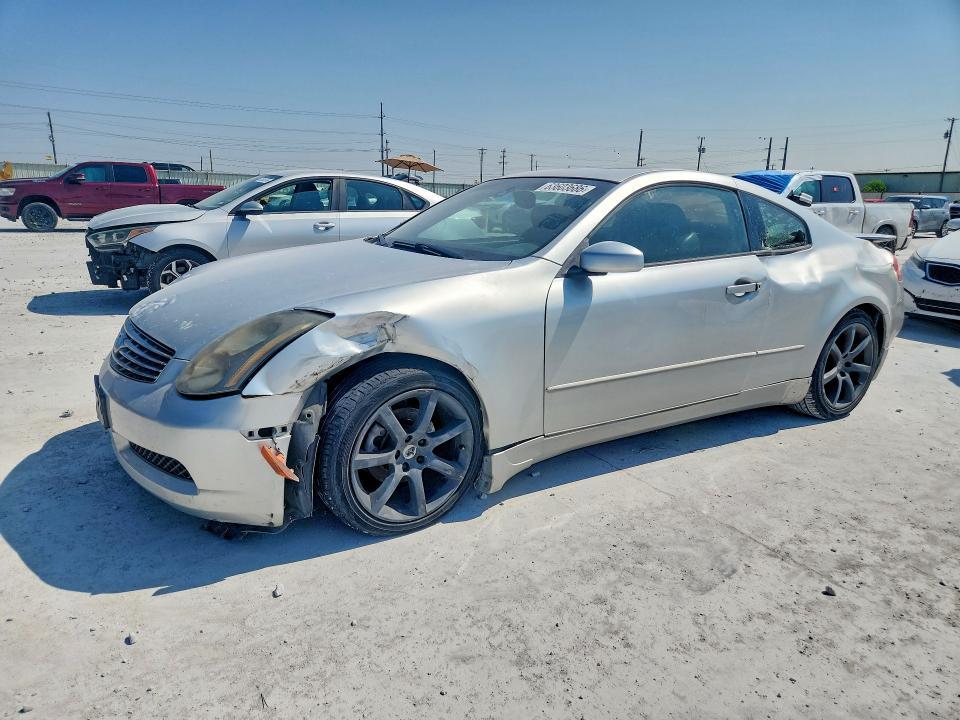 2004 INFINITI G35 BASE  