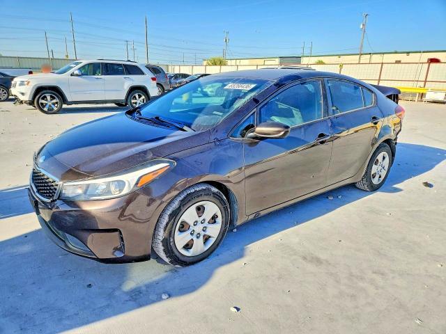 2017 KIA FORTE LX  