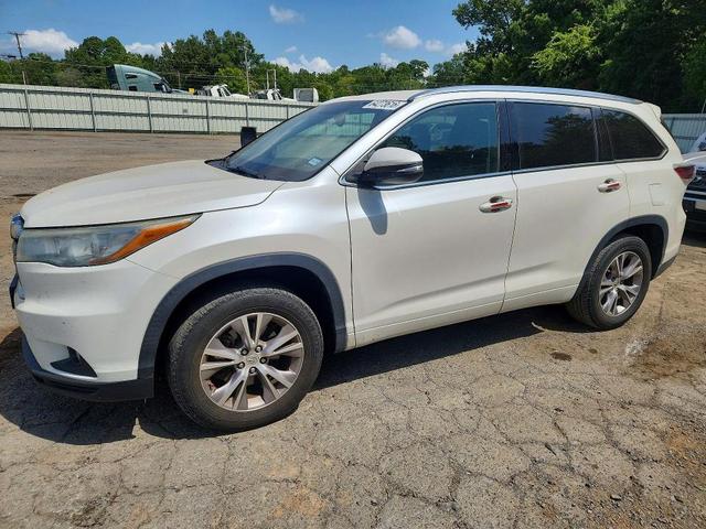 2015 TOYOTA HIGHLANDER XLE  