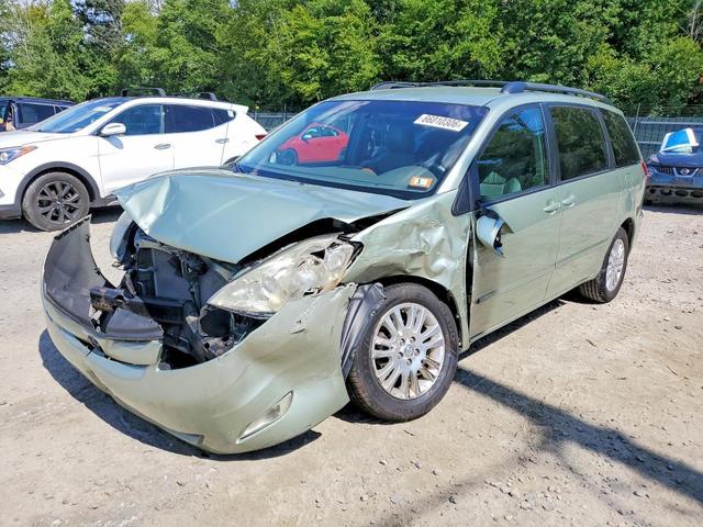 2010 TOYOTA SIENNA XLE  