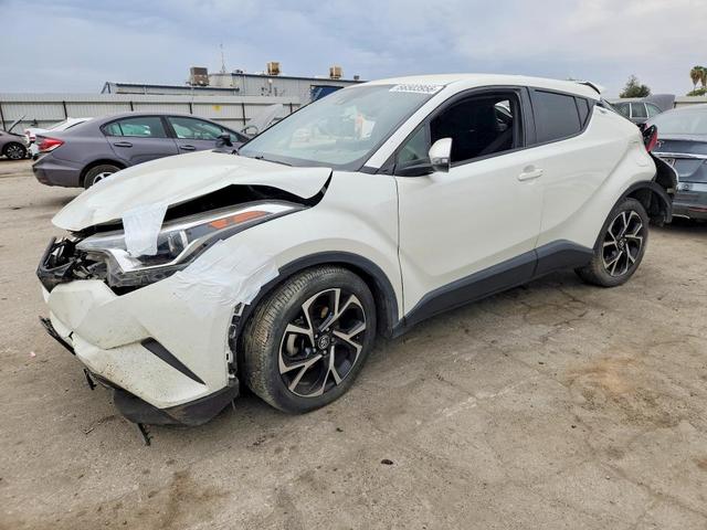 2019 TOYOTA C-HR XLE