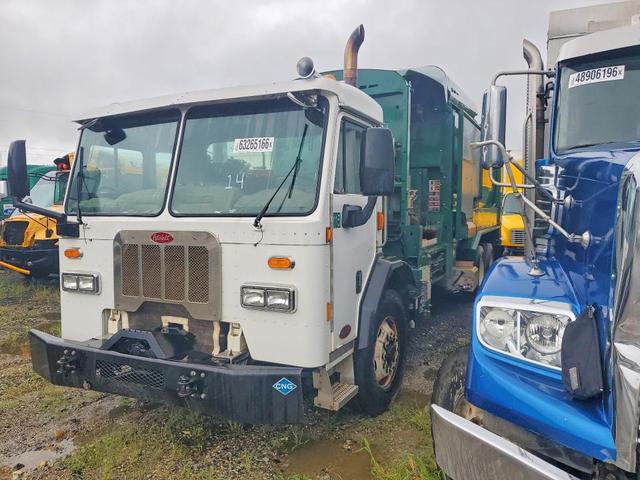 2016 PETERBILT 320 REFUSE TRUCK