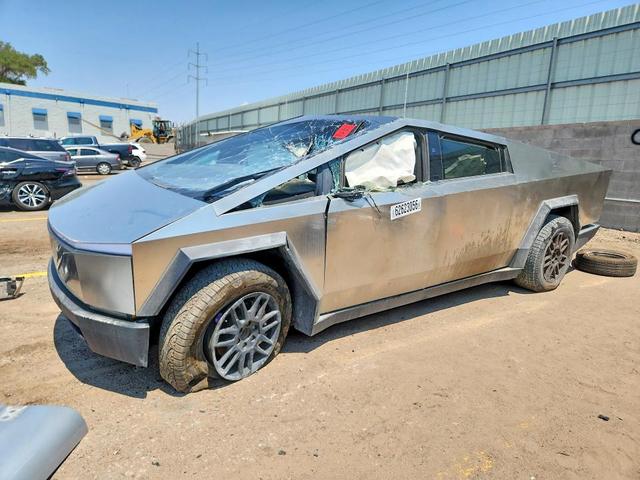 2024 TESLA CYBERTRUCK   