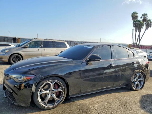 2017 ALFA ROMEO GIULIA TI  