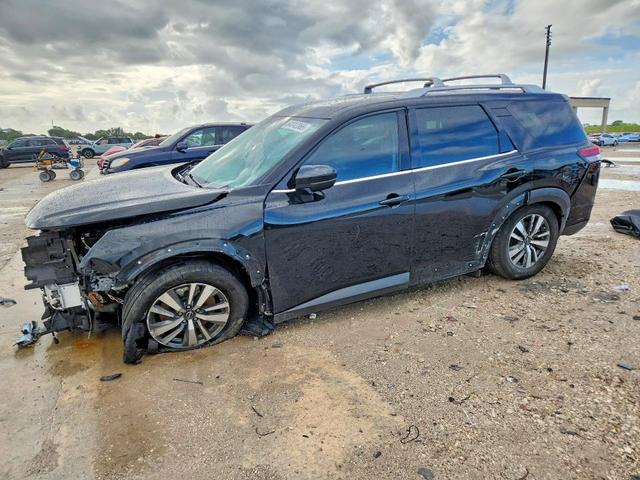 2024 NISSAN PATHFINDER SL  