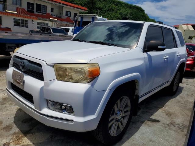 2010 TOYOTA 4RUNNER SR5  