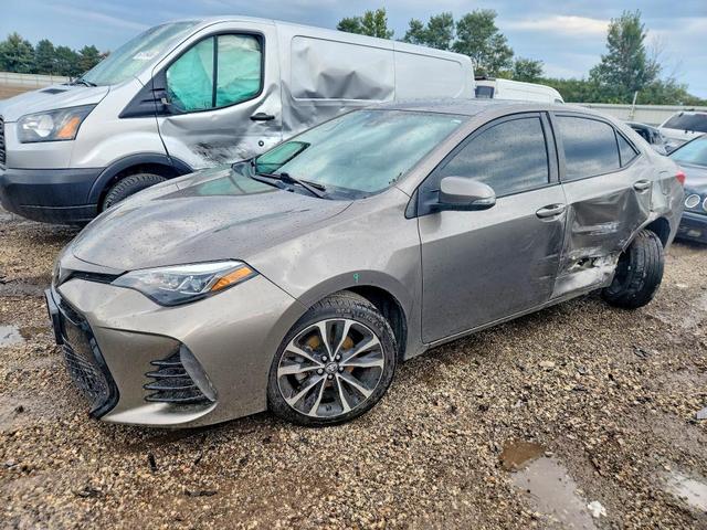 2017 TOYOTA COROLLA SE  