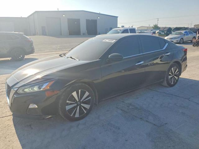 2021 NISSAN ALTIMA SV  