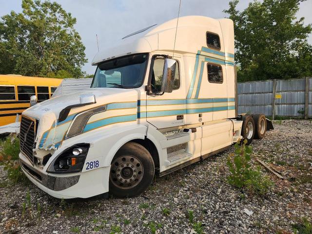 2018 VOLVO VNL SEMI TRUCK
