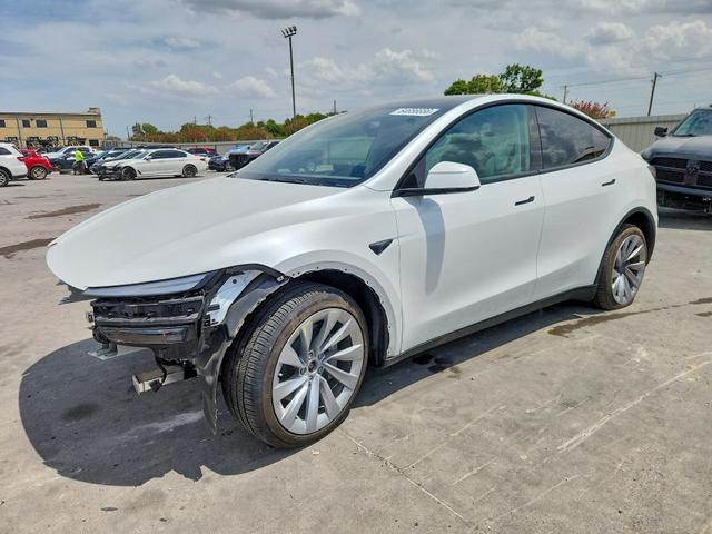 2026 TESLA MODEL Y   