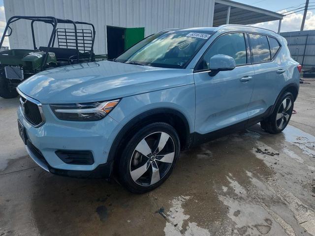 2019 VOLVO XC40 T5 MOMENTUM  