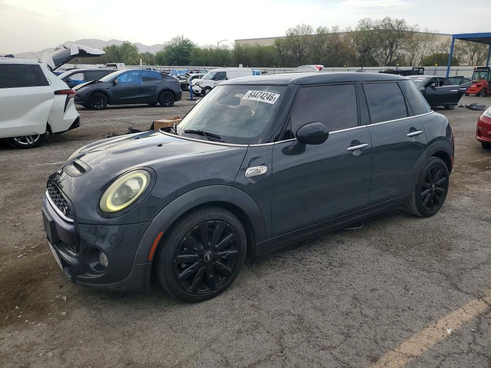 2019 MINI COOPER S  