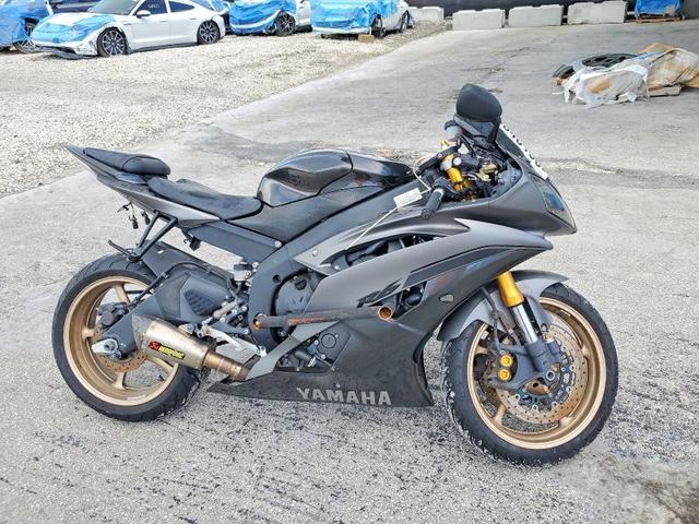 2014 YAMAHA YZFR6   