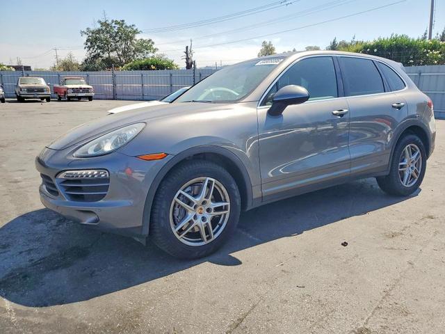 2013 PORSCHE CAYENNE   