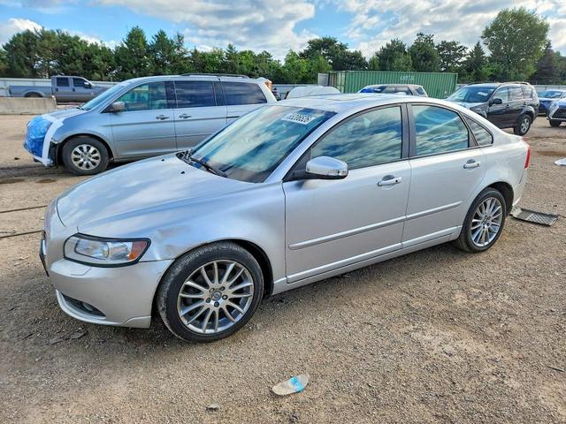 2010 VOLVO S40 24I  