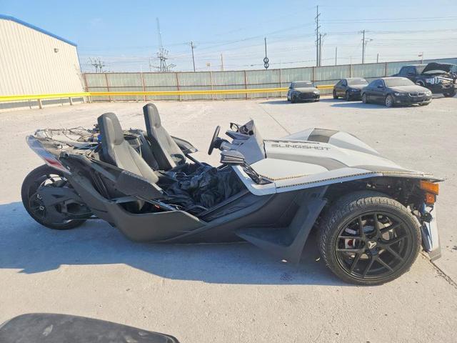 2022 POLARIS SLINGSHOT S  