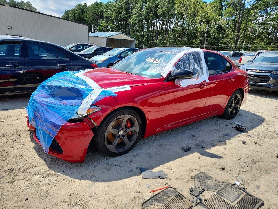 2017 ALFA ROMEO GIULIA   