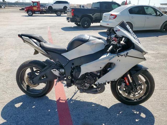 2024 KAWASAKI ZX1002 M  