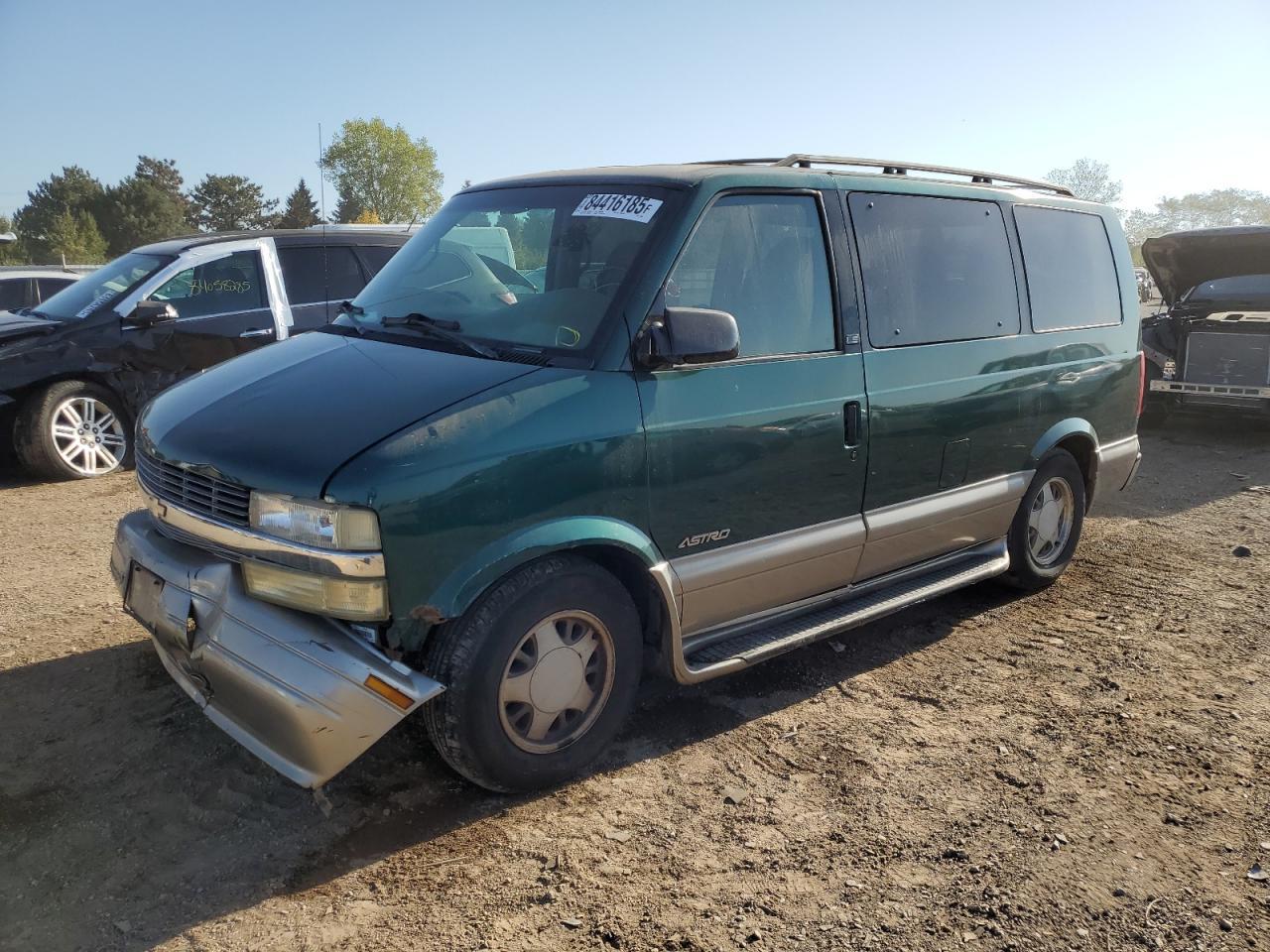 Vue de 2001 CHEVROLET ASTRO, angle 1