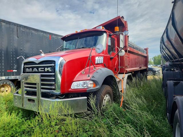 2006 MACK CTP713 DUMP TRUCK