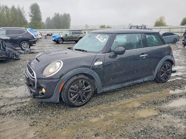 2016 MINI COOPER S  