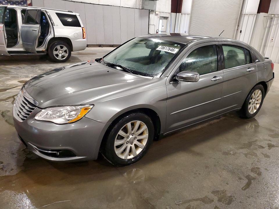 2013 CHRYSLER 200 LIMITED  