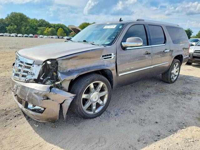 2011 CADILLAC ESCALADE ESV LUXURY  