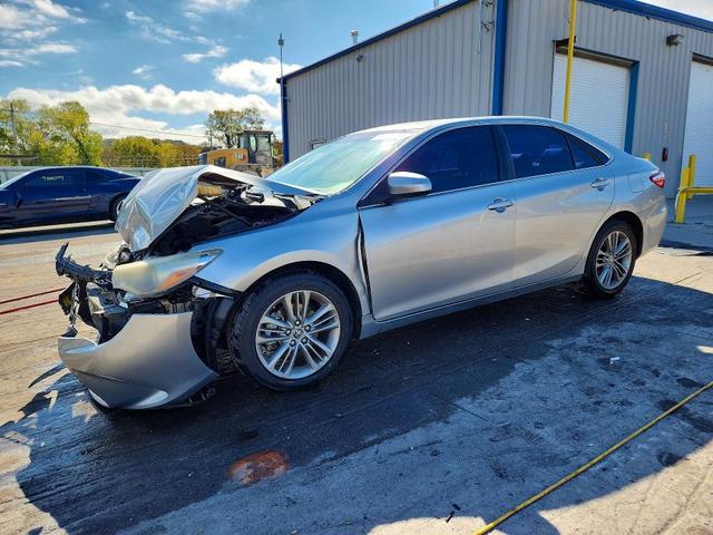 2016 TOYOTA CAMRY SE  