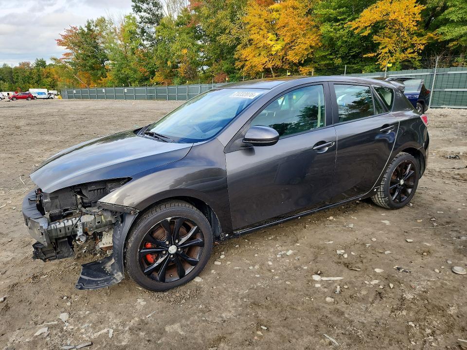 2011 MAZDA 3 S  