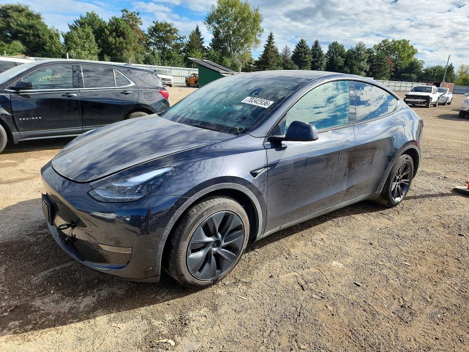2024 TESLA MODEL Y   