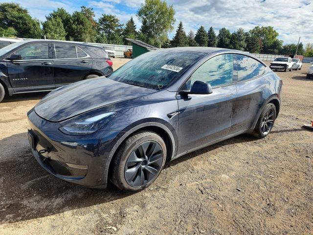 2024 TESLA MODEL Y