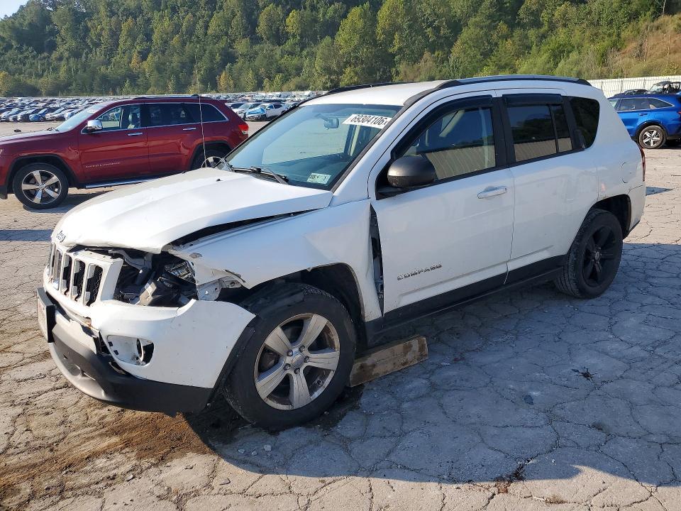 2015 JEEP COMPASS SPORT  
