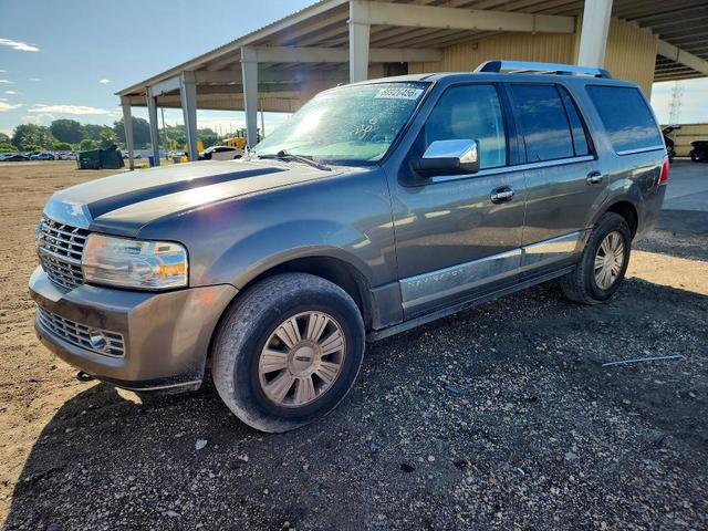 2013 LINCOLN NAVIGATOR   