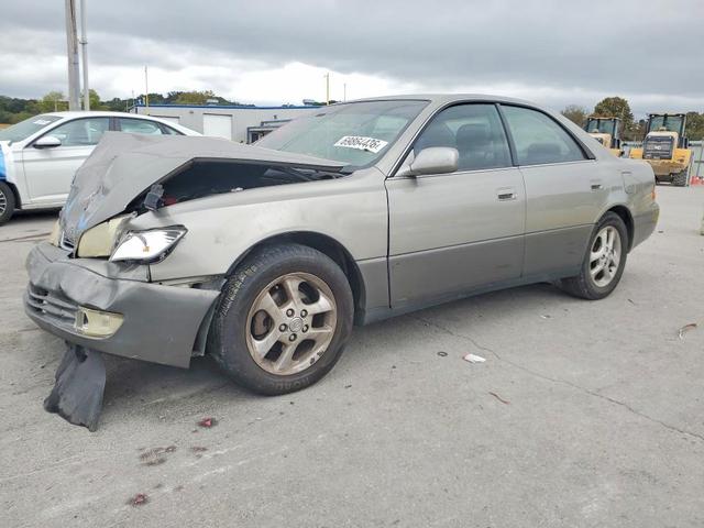 2000 LEXUS ES 300  