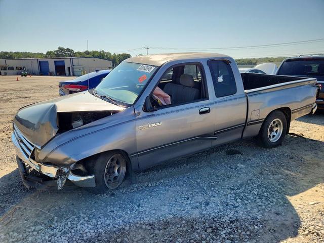 1996 TOYOTA T100 DX  