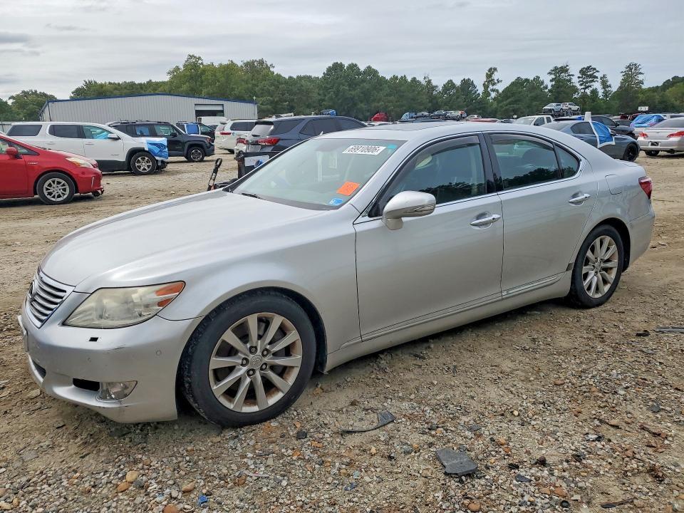 2010 LEXUS LS 460  