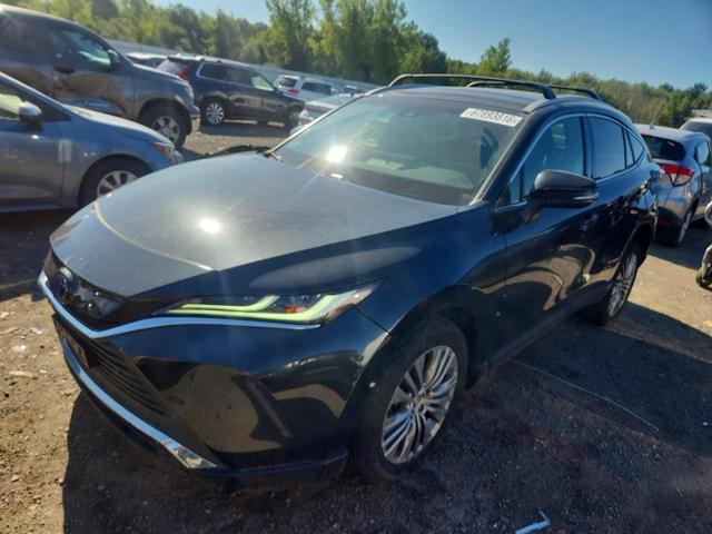 2022 TOYOTA VENZA XLE  