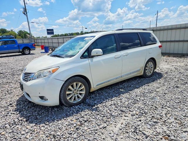 2014 TOYOTA SIENNA LIMITED 7-PASSENGER  