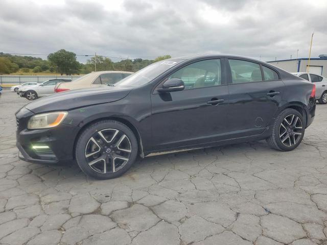 2017 VOLVO S60   