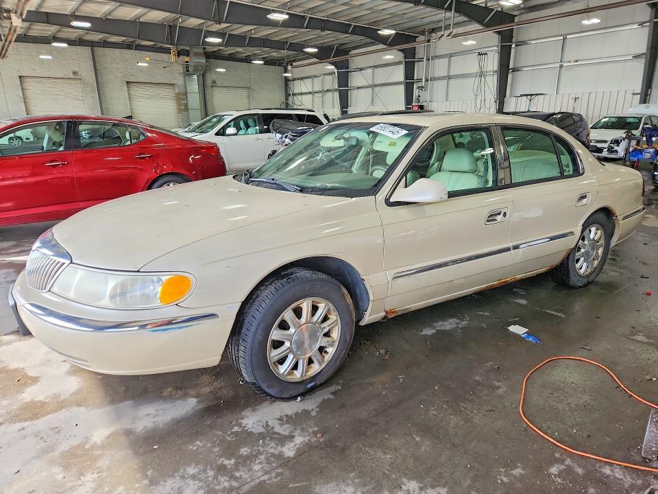 2002 LINCOLN CONTINENTAL   