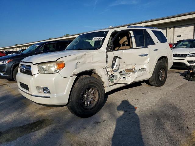 2011 TOYOTA 4RUNNER SR5  