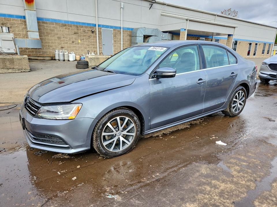 2017 VOLKSWAGEN JETTA SE  