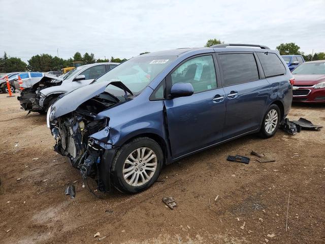 2015 TOYOTA SIENNA XLE PREMIUM 8-PASSENGER  