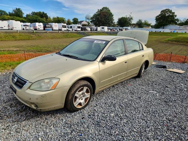 2002 NISSAN ALTIMA 25  