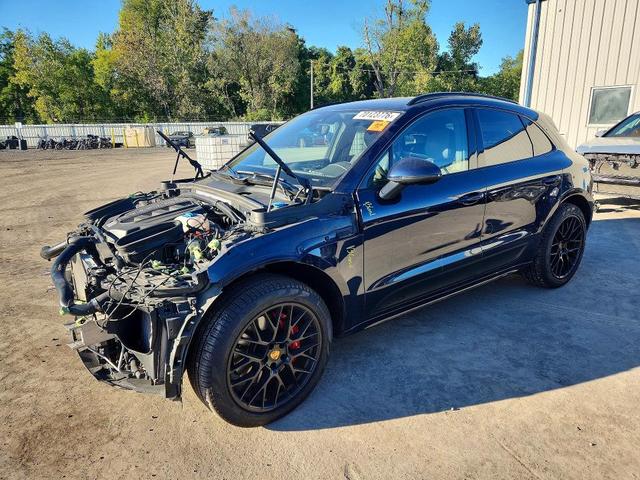 2018 PORSCHE MACAN GTS  