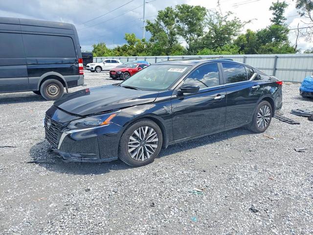 2024 NISSAN ALTIMA SV  