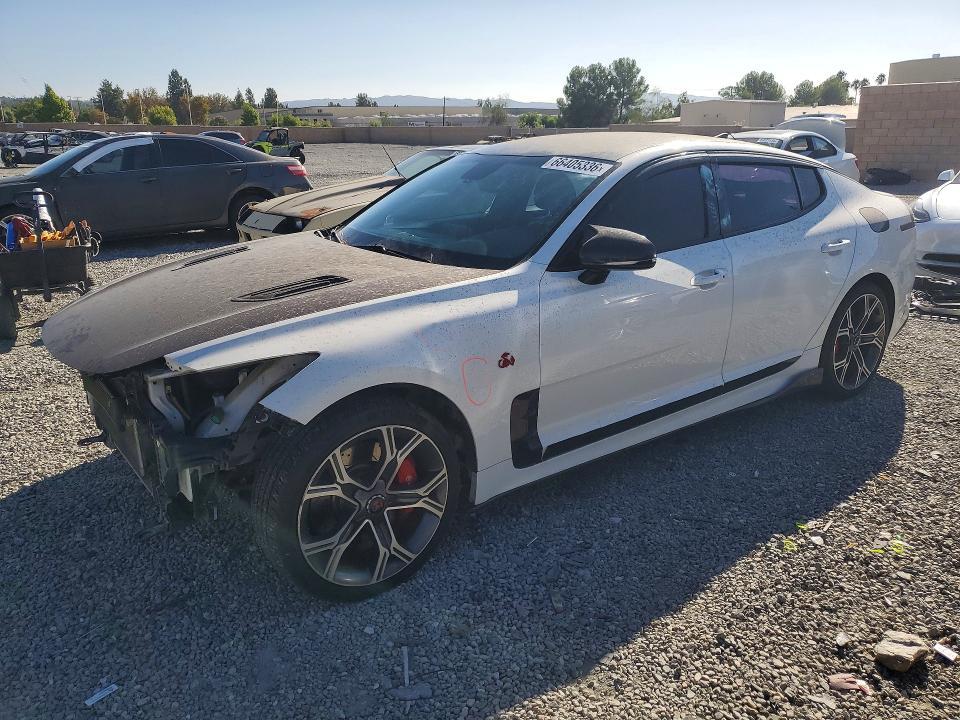 2019 KIA STINGER GT  
